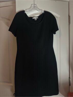 St. John Black Short-Sleeve Knit Shift Dress